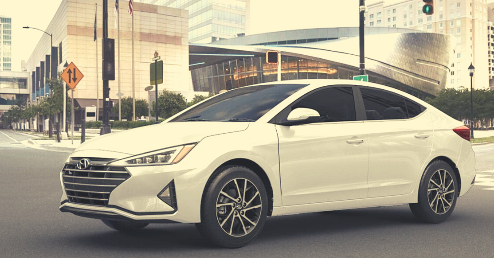 The Pros and Cons of the Hyundai Elantra Auto Market Watch